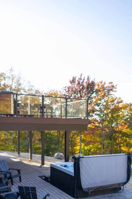 New Family For 12 People And Tremblant Chalet *